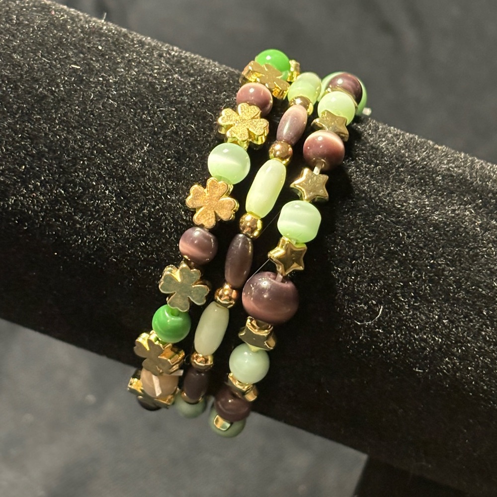 🐠 3 string stretchy bracelets